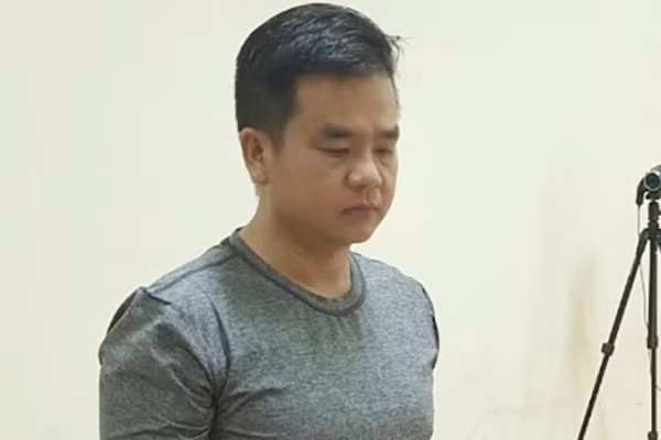 truy to truong chau huu danh va cac thanh vien nhom bao sach hinh 1