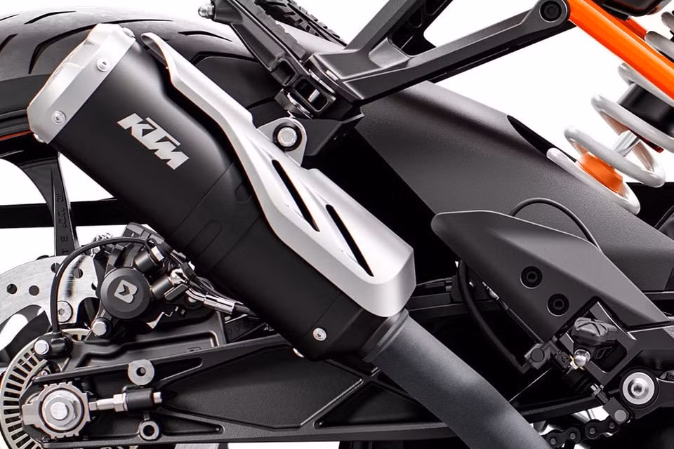 ktm rc 390 2022 trinh lang nang cap ve thiet ke lan cong nghe hinh 4