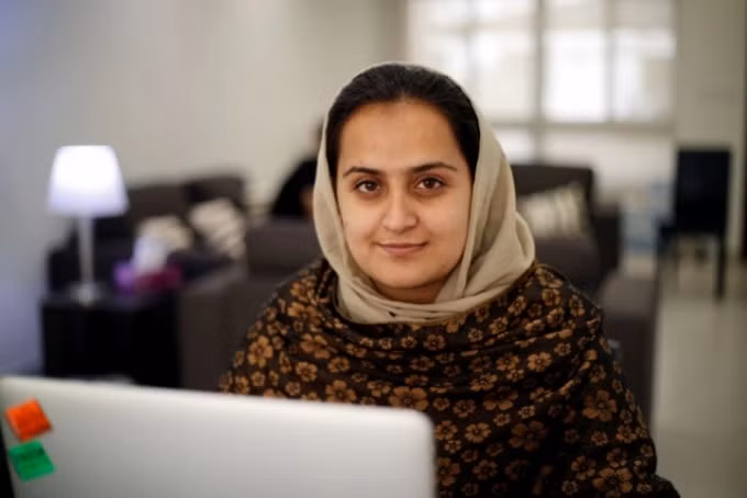phong vien nu afghanistan ke lai khoanh khac lich su phong van taliban hinh 3