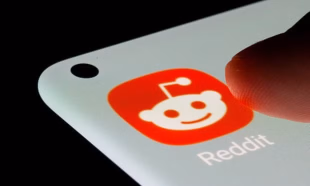 reddit cam thao luan nhung thong tin sai lech ve covid sau cac cuoc bieu tinh ngoai tuyen hinh 1