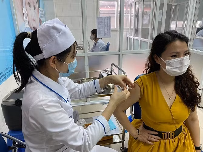 ha noi phan dau tiem 961000 lieu vac xin trong dot nghi le quoc khanh 2 9 hinh 1