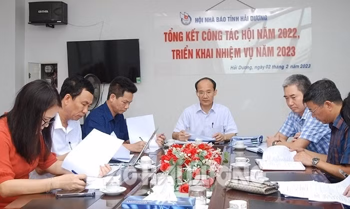 lua chon 20 tac pham doat giai bao chi hoi nha bao tinh hai duong nam 2022 hinh 1