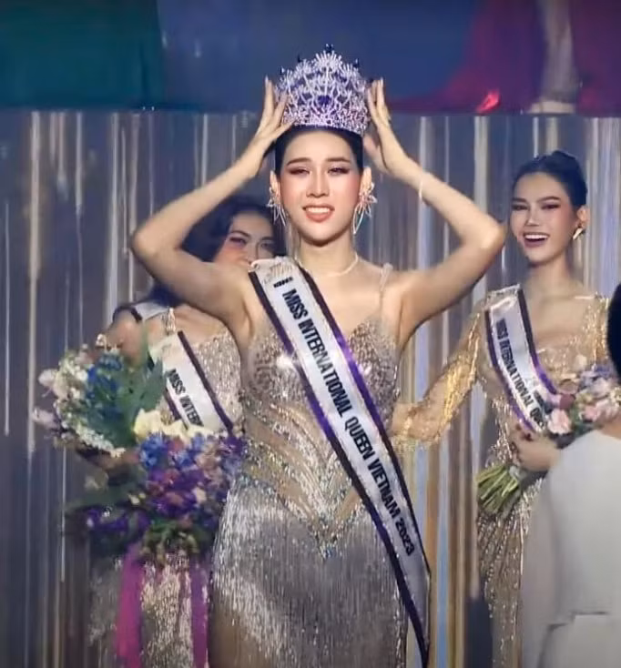 ban to chuc hoa hau chuyen gioi viet nam chap hanh an phat vi to chuc khong giay phep hinh 1