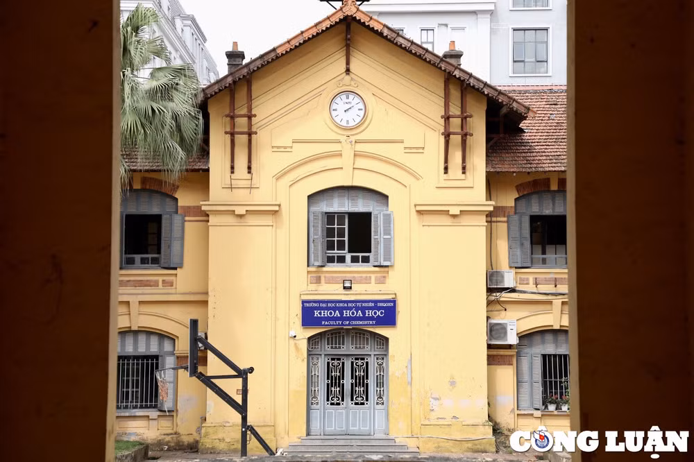 kham pha net kien truc co xua cua truong dai hoc duoc ha noi hinh 6