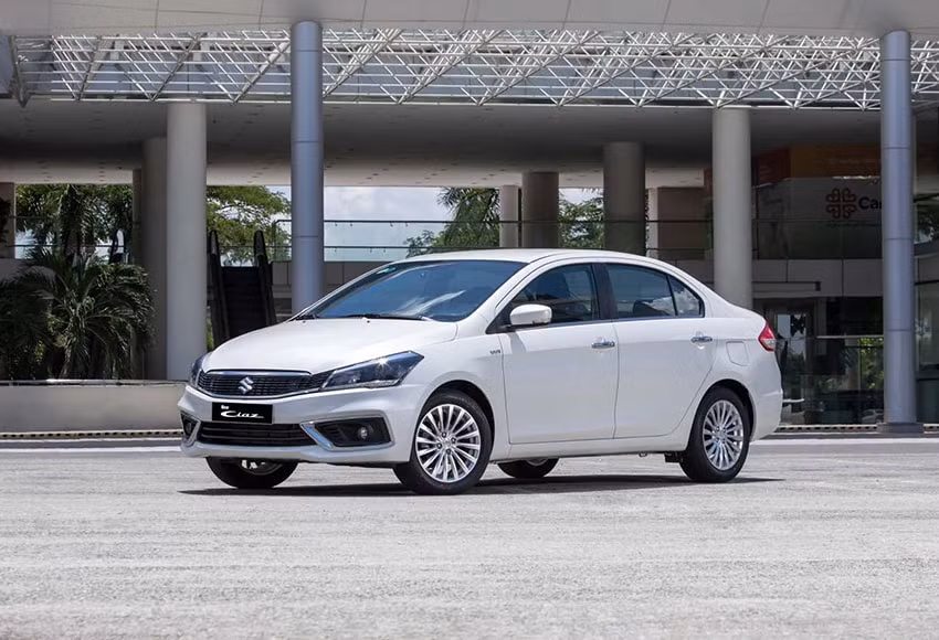 top 10 xe ban cham nhat thang 4 2023 suzuki ciaz giu vung ngoi vuong hinh 1