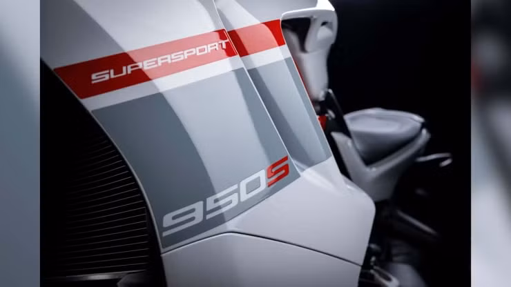 ducati supersport 950 s 2024 duoc nang cap do hoa voi 3 mau sac hinh 5