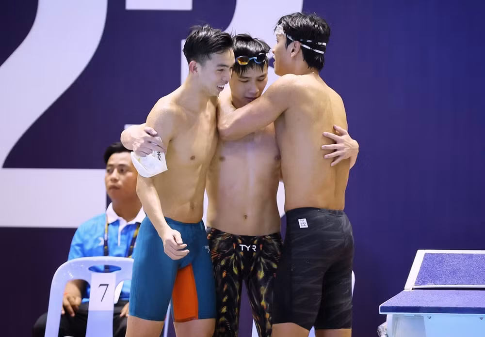 kinh ngu huy hoang phai du 2 mon thi trong 10 phut hinh 3
