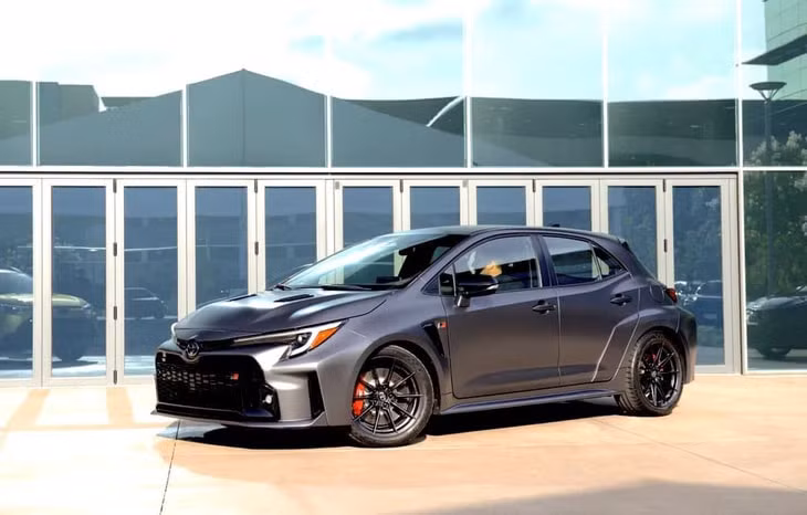 toyota gr corolla morizo edition bi thoi gia ngang sieu xe hinh 5