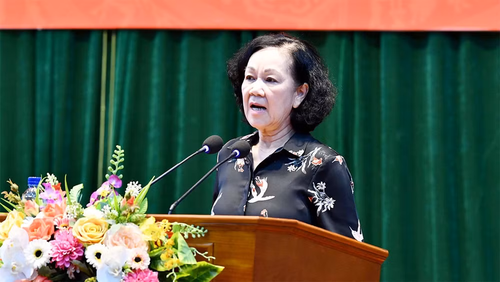 cu tri kien nghi bao dam che do chinh sach cho nguoi hoat dong khong chuyen trach tai thon xom hinh 2