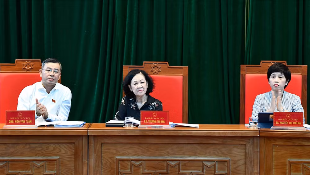 cu tri kien nghi bao dam che do chinh sach cho nguoi hoat dong khong chuyen trach tai thon xom hinh 1