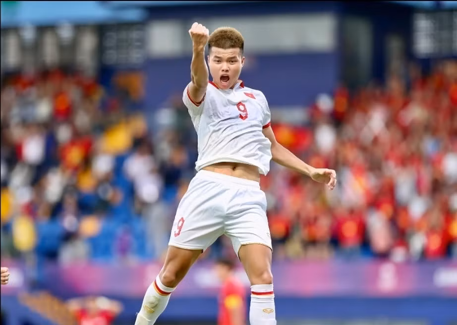 tien dao nguyen van tung toa sang tai sea games 32 niem tu hao cua doi bong thu do hinh 2