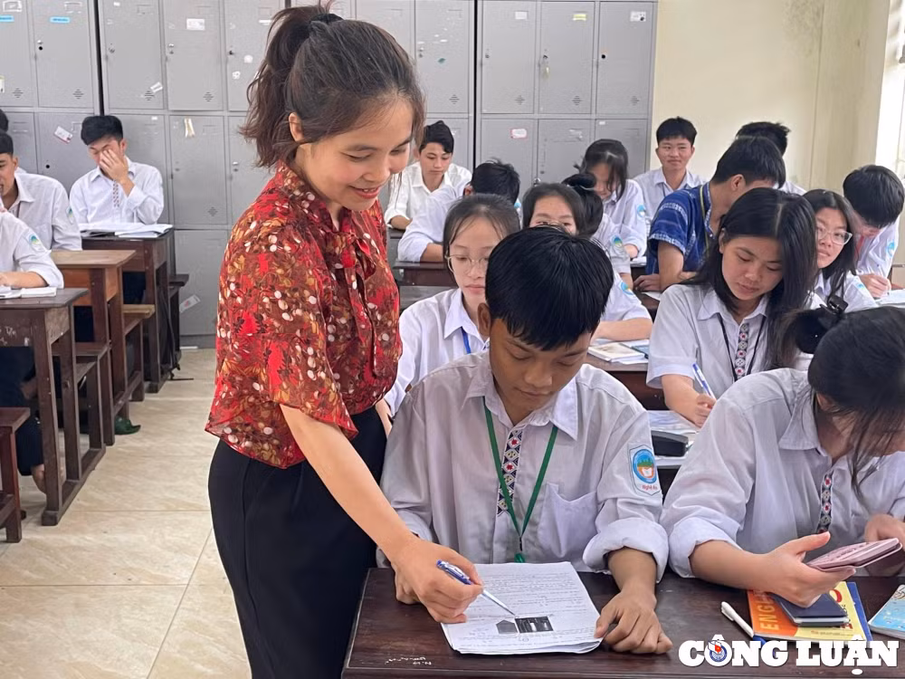 nam sinh mac benh hiem ngheo chinh phuc hoc bong trai tim su tu hinh 2
