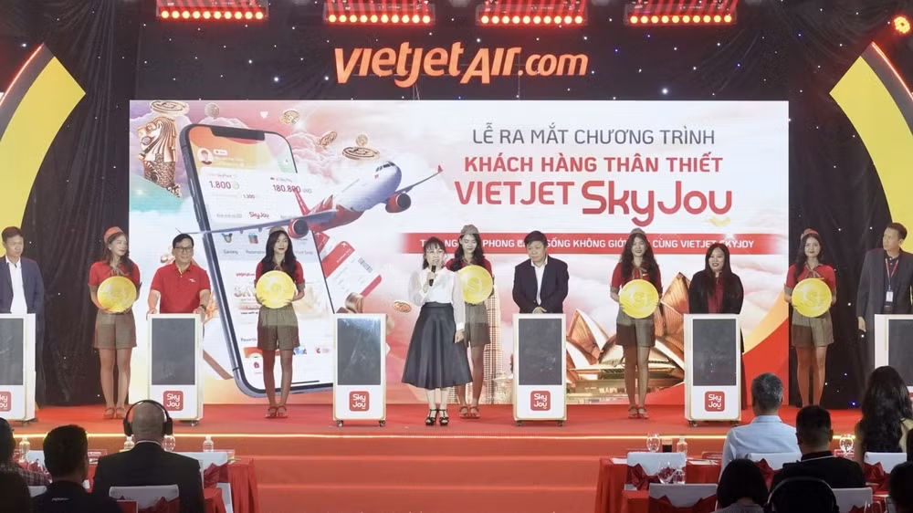 trai nghiem phong cach song khong gioi han voi chuong trinh khach hang than thiet vietjet skyjoy hinh 2
