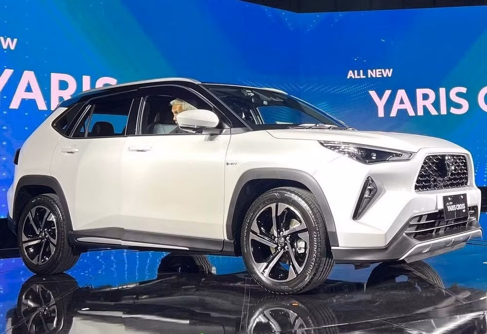 toyota yaris cross 2023 ra mat tai indonesia cho ngay ve viet nam hinh 4