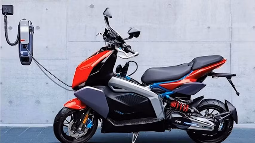 tvs x duoc cong bo tai dubai hinh 7