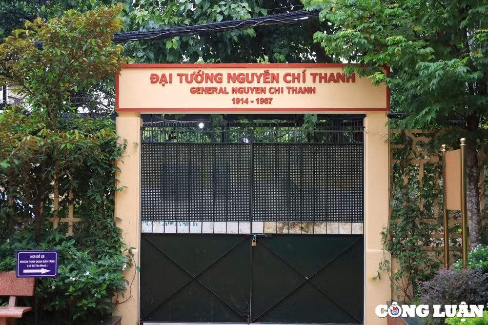 bao tang dai tuong nguyen chi thanh cuon su hao hung bang hien vat hinh 1