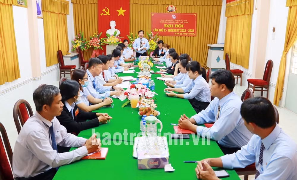 chi hoi nha bao bao tra vinh tiep tuc thuc hien tot nhiem vu chinh tri va cac phong trao thi dua hinh 1