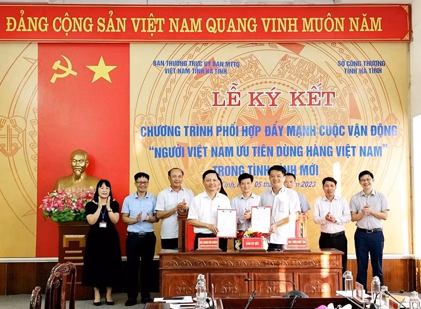 ha tinh to chuc cuoc thi truc tuyen ve cuoc van dong nguoi viet nam uu tien dung hang viet nam hinh 1