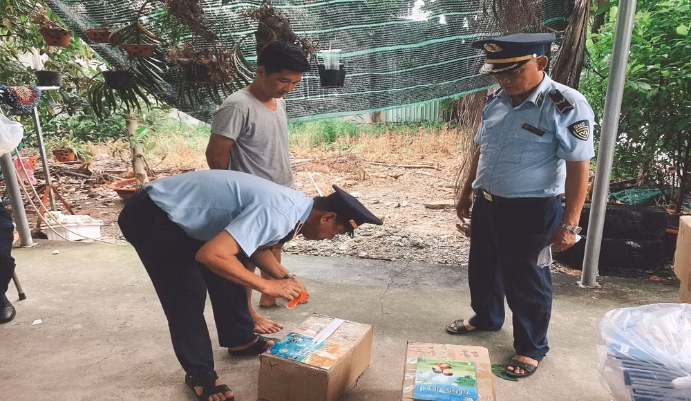 binh duong khoi to hinh su chu co so san xuat sach giao khoa gia mao hinh 1