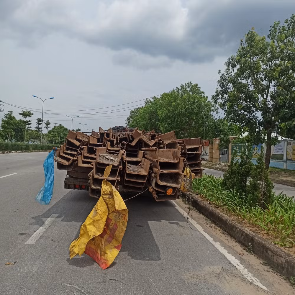 thanh hoa bat xe cho sat sieu dai tren quoc lo 1a hinh 1