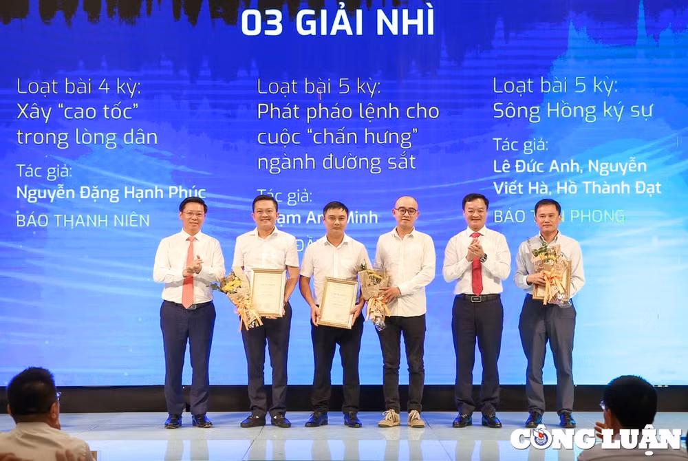 that chat moi quan he gan bo giua bo giao thong van tai va cac co quan bao chi phong vien nha bao hinh 5