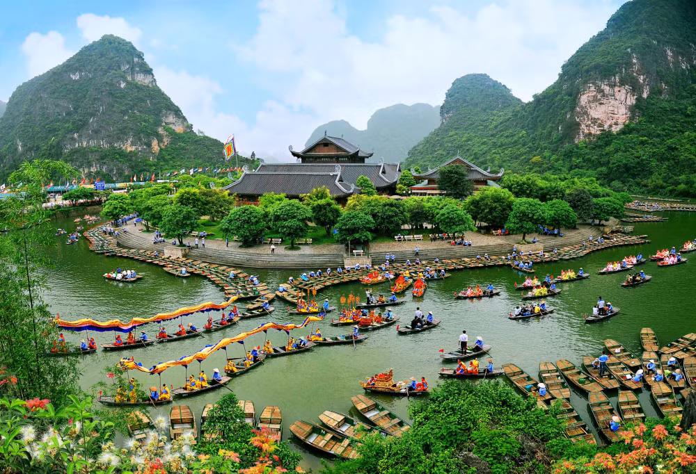ninh binh du kien hop nhat huyen hoa lu vao thanh pho ninh binh hinh 1