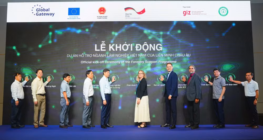 le-khoi-dong.jpg