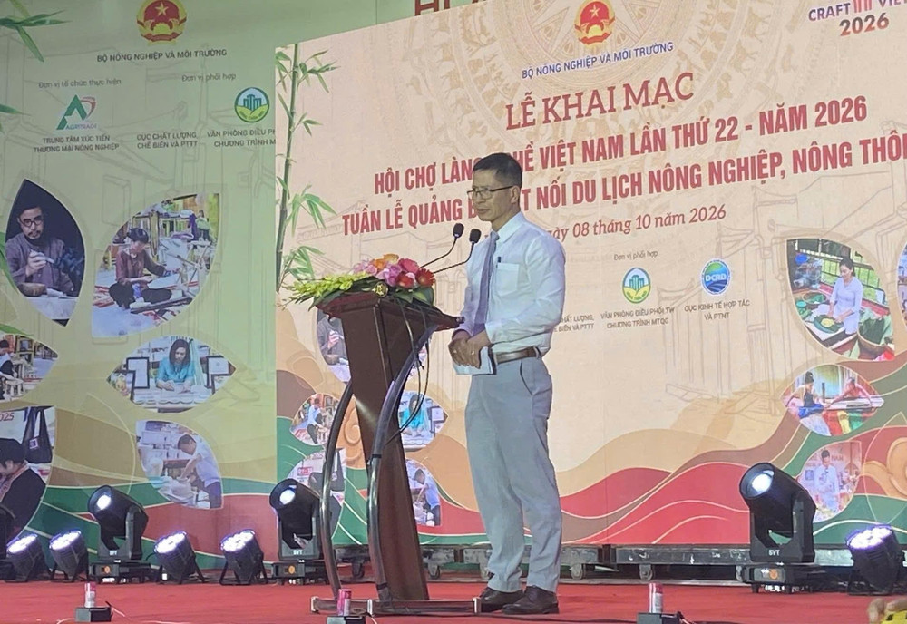 Ông Nguyễn Minh Tiến, Giám đốc Trung tâm Xúc tiến thương mại Nông nghiệp (Bộ Nông nghiệp và Môi trường) phát biểu khai mạc. Ảnh: Diệu Linh word-sbqgzs.jpg