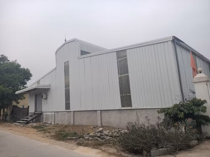 Nhà xưởng xây dựng không phép, ngang nhiên hoạt động sản xuất Công ty CP Sữa chua trân châu Hạ Long.