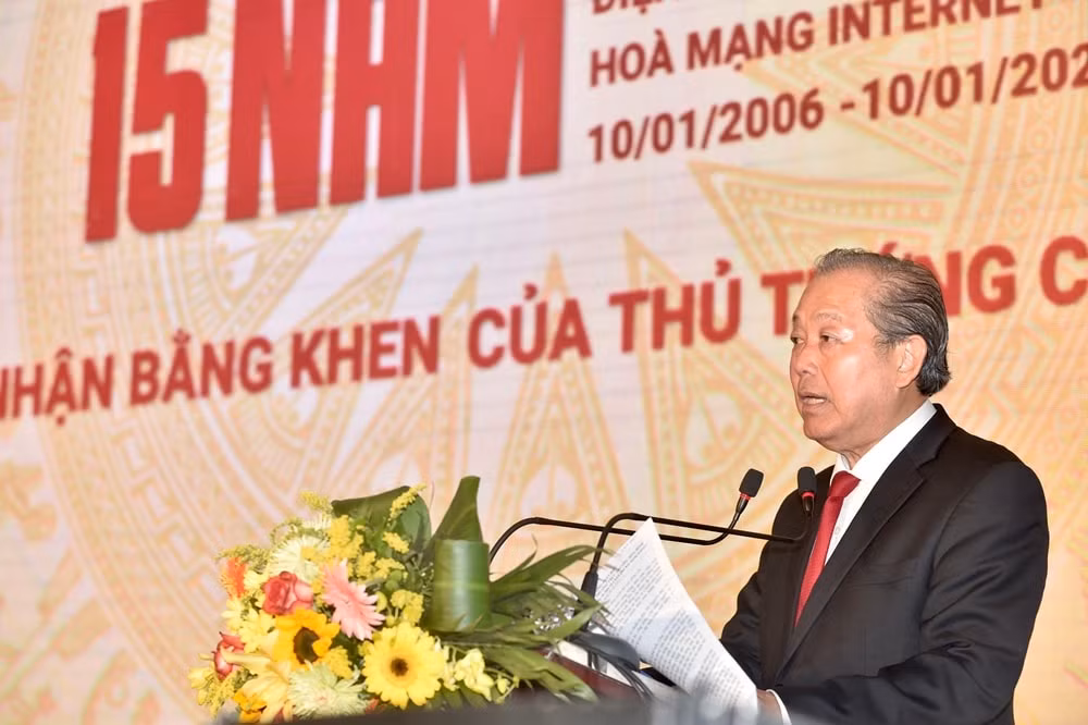 Phó Thủ tướng Thường trực Chính phủ Trương Hòa Binh phát biểu chúc mừng Cổng TTĐT Chính phủ. Ảnh: VGP/Nhật Bắc