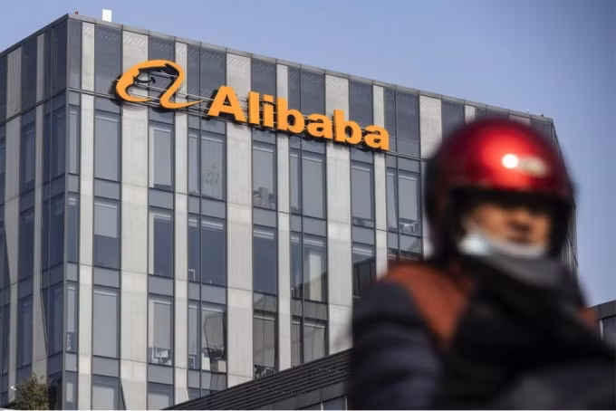 Alibaba và Tencent có thể bị cấm tiếp cận vốn đầu tư từ Mỹ. Ảnh: Bloomberg