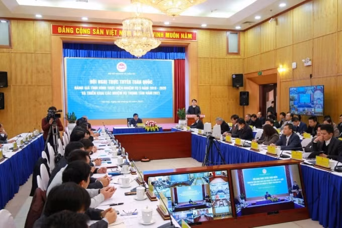 Toàn cảnh Hội nghị trực tuyến đánh giá tình hình thực hiện nhiệm vụ 5 năm 2016-2020 và triển khai các nhiệm vụ trọng tâm năm 2021 do Bộ Kế hoạch và Đầu tư tổ chức chiều 8/1.