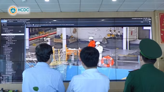 Hệ thống camera giám sát tại cảng Cát Lái. Ảnh: HCDC