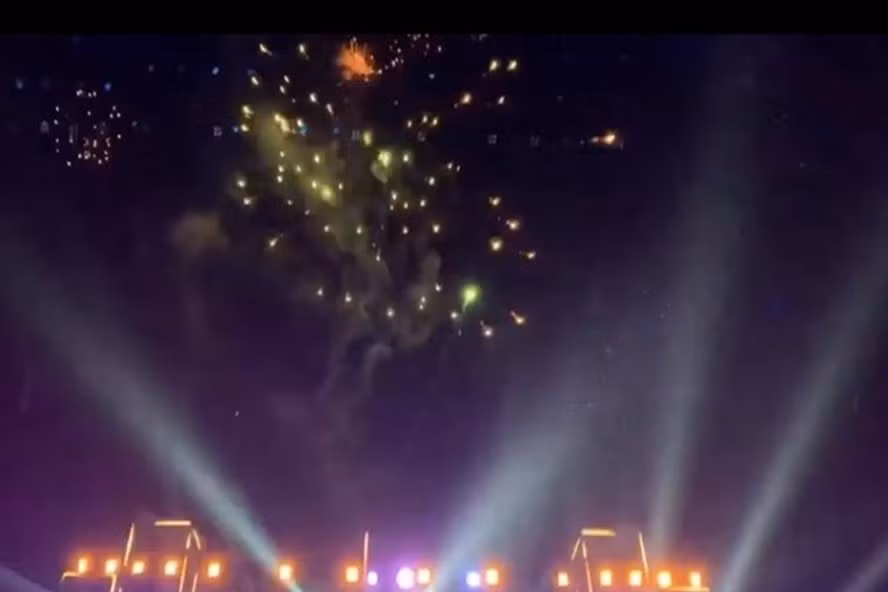 Đơn vị tổ chức chương trình sự kiện Huế Countdown 2021 đã bắn gần 100 quả pháo hoa nổ trái phép. Ảnh: baogiaothong.vn