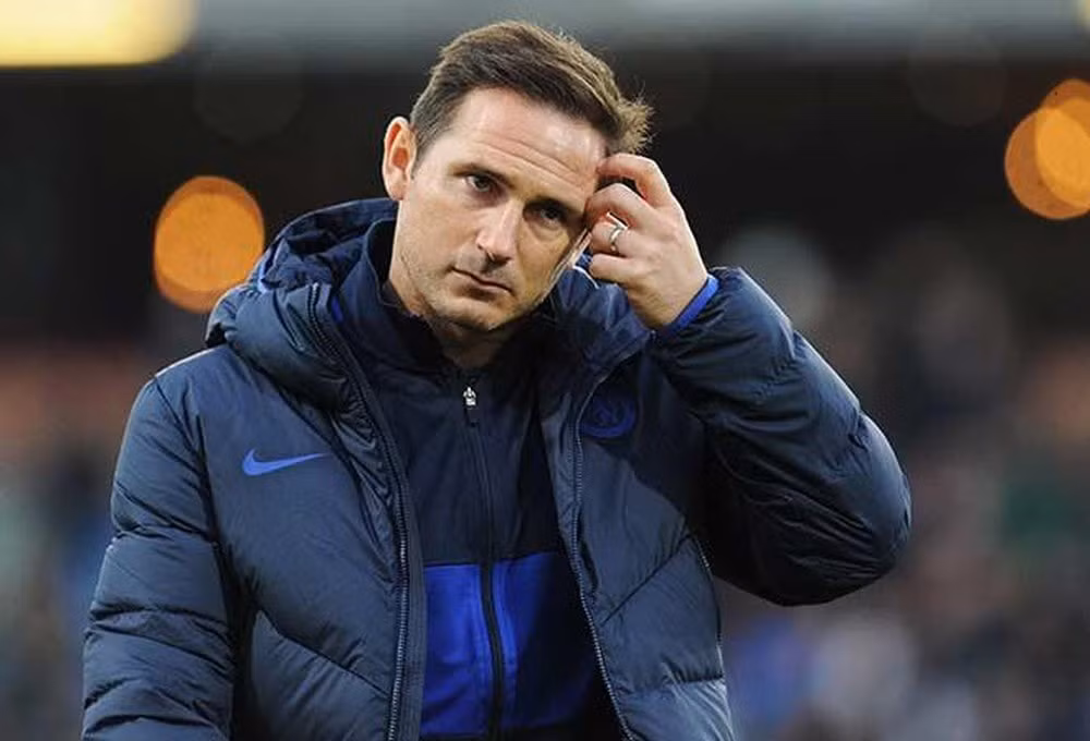 HLV Lampard đứng trước nguy cơ phải từ chức ở Chelsea. Ảnh: internet