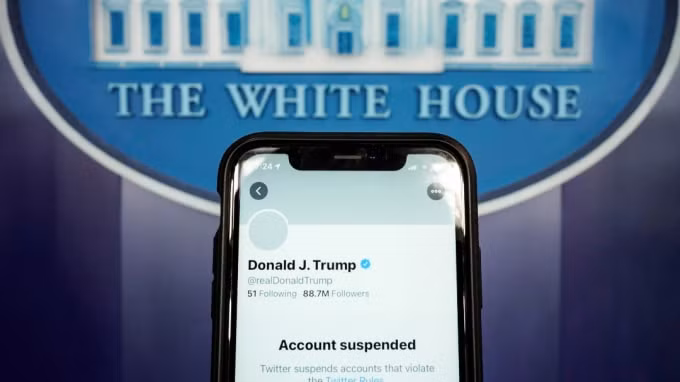 Người khổng lồ truyền thông xã hội mạnh mẽ đã cấm Tổng thống Hoa Kỳ Donald Trump khỏi nền tảng của mình. Ảnh: Reuters