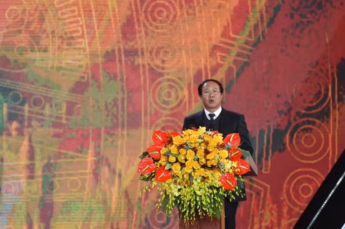Phát biểu tại buổi lễ, Bí thư Thành ủy Hải Phòng Lê Văn Thành nhấn mạnh: Dòng sông Bạch Đằng từ ngàn đời nay trong tâm thức của mọi người dân Hải Phòng luôn là dòng sông huyền thoại, linh thiêng, là cội nguồn kỳ diệu của dân tộc. Niềm tự hào về dòng sông Bạch Đằng, những chiến công lừng lẫy trong lịch sử dân tộc đã góp phần hình thành nên bản sắc, phẩm chất của các thế hệ người Hải Phòng. Đó là tinh thần liêm khiết, kiên cường, ý chí bất khuất chống giặc ngoại xâm, bảo vệ Tổ quốc. Tính chất đó được phát huy không ngừng trong suốt dòng chảy lịch sử hàng nghìn năm cho đến ngày nay, đã trở thành nguồn lực, sức mạnh nội sinh trong sự nghiệp xây dựng và phát triển thành phố.