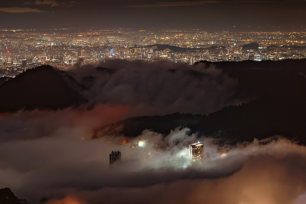 Thành phố Kuala Lumpur nhìn từ dãy núi Genting. Ảnh minh họa: Unsplash alim-0x5ng32y1gc-unsplash.jpg