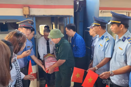TP.HCM đón liệt sĩ hy sinh ở Thành cổ Quảng Trị về an nghỉ sau 54 năm