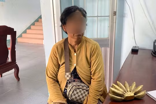 Vĩnh Long: Dùng nải chuối rởm hô biến thành ‘hàng quý’ lừa sạch tiền cụ bà bán vé số
