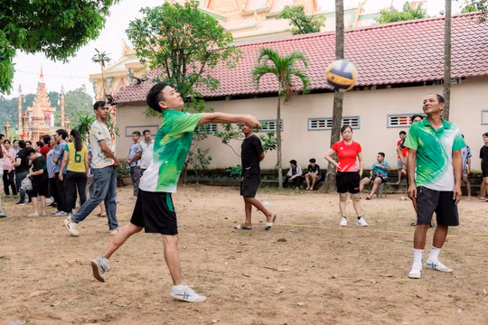 Vĩnh Long: Nhiều trò chơi dân gian sôi động tại lễ hội Sene Dolta 