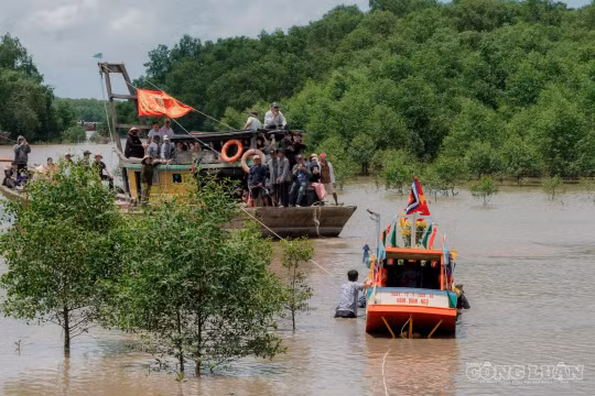 Vĩnh Long: Đặc sắc Lễ hội cúng biển Mỹ Long 107 năm tuổi