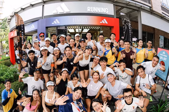 Phong trào chạy bộ bùng nổ, adidas mở cửa hàng chuyên biệt đầu tiên tại Việt Nam