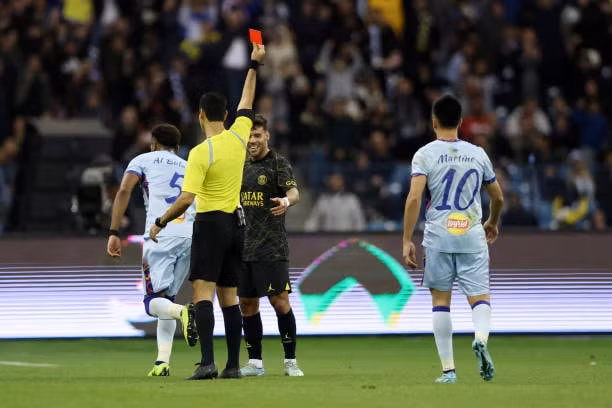 ronaldo lap cu dup van khong the giup doi nha thang psg cua messi hinh 2