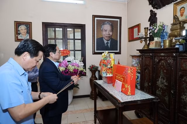 thu tuong pham minh chinh dang huong tuong nho cac co thu tuong chinh phu hinh 1