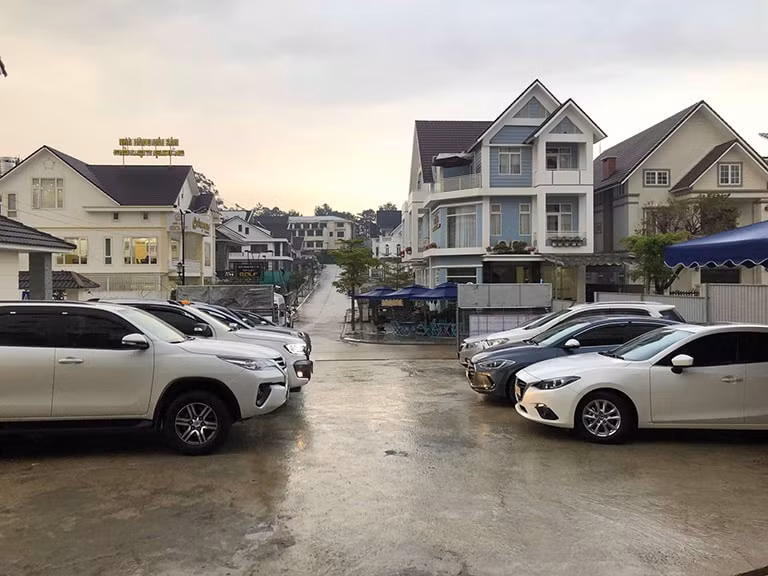 sieu loi nhuan tu viec cho thue o to dip can tet ngoi nha cung duoc vai trieu dong ngay hinh 3