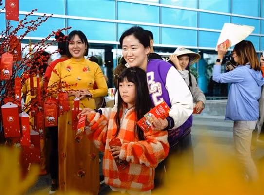 da nang don doan khach thai lan xong dat vao ngay dau nam moi quy mao 2023 hinh 2