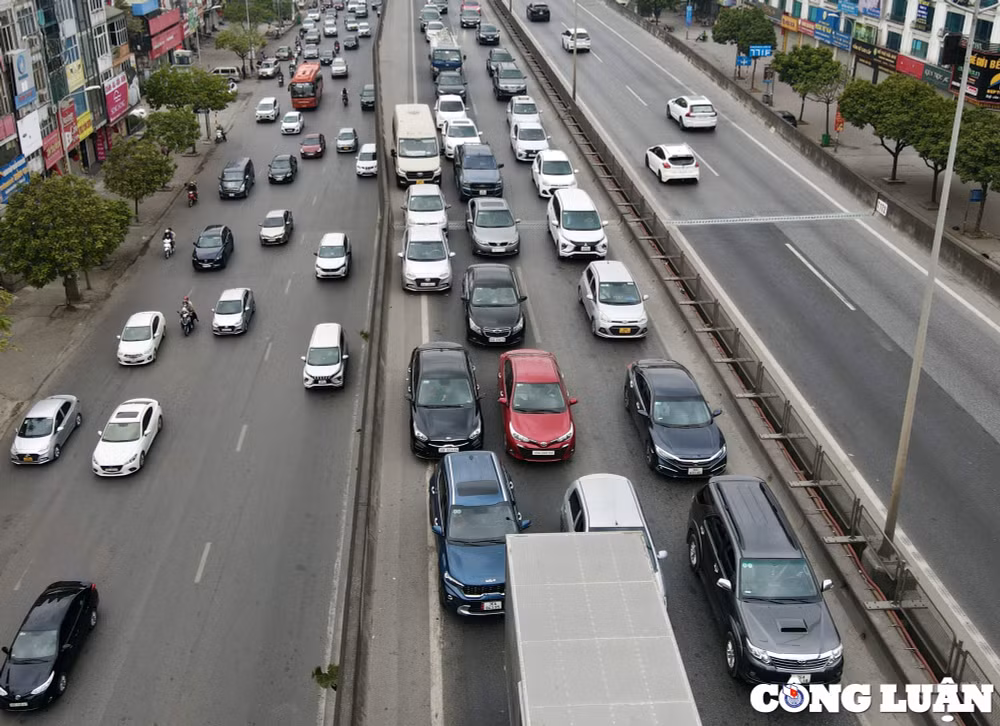 mung 2 tet tac duong cao toc phap van cau gie va vanh dai 3 tren cao hinh 1