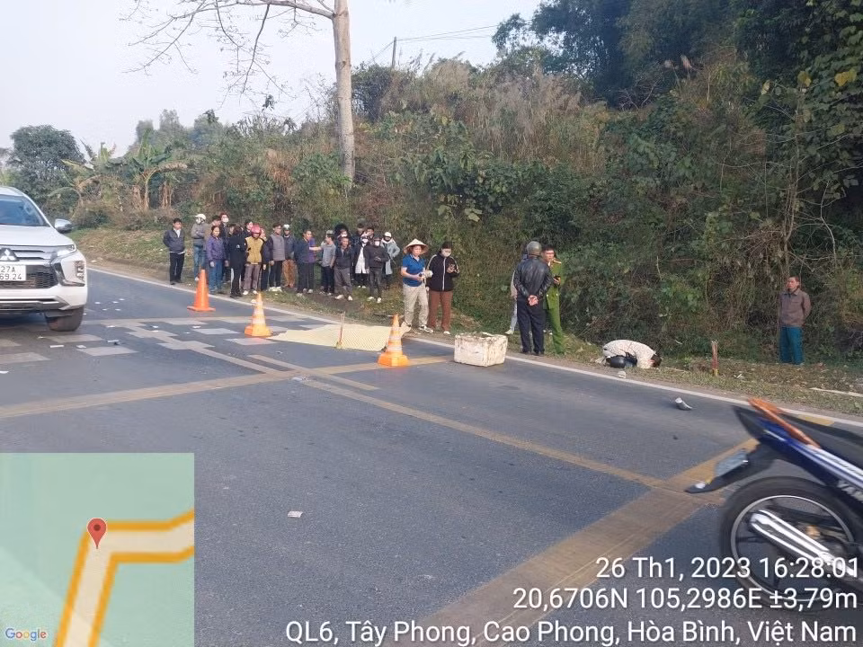va cham tren quoc lo 6 2 nguoi tu vong hinh 1