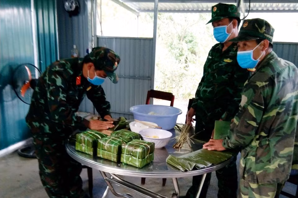 banh chung xanh tham tinh quan dan bien gioi hinh 2